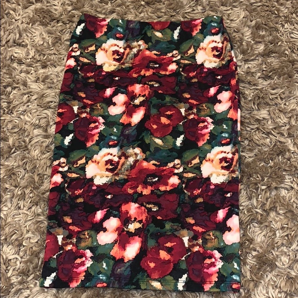 Pencil skirt